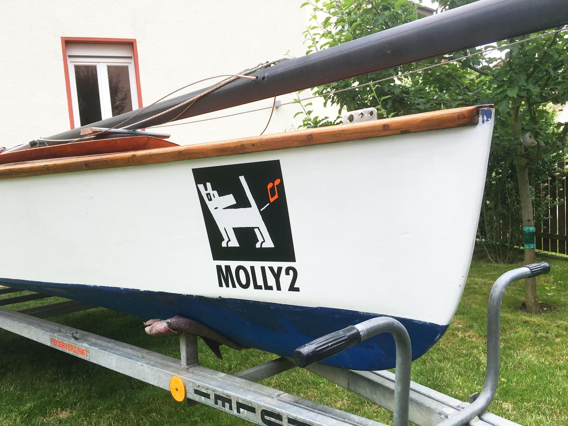 Bootsbeschriftung kreatives Motiv Hund von anplakt
